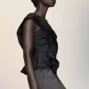 Asymmetrische gedrapeerde top