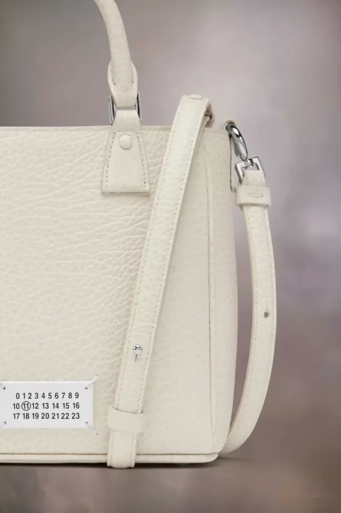 Maison Margiela 5AC draagtas verticaal