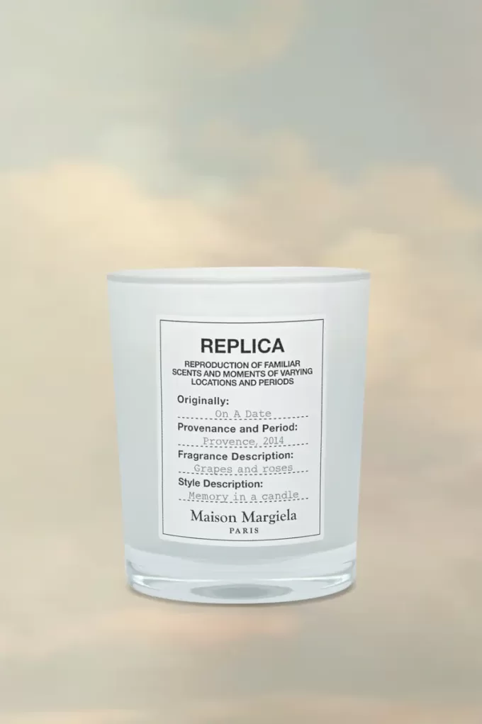 Replica op een date kaars