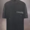 T-shirt met graffitilogo