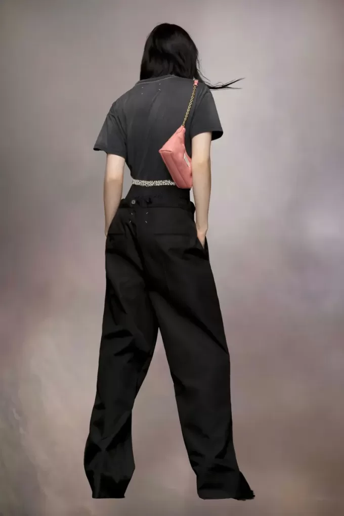 T-shirt met omgekeerd logo