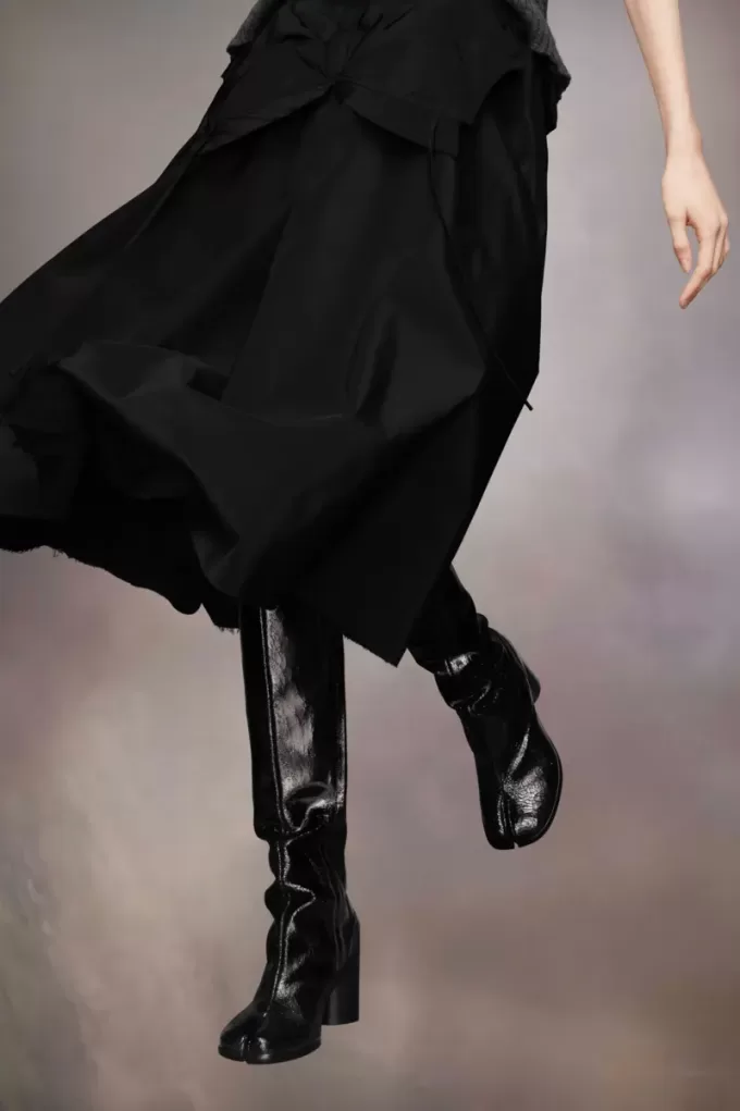Tabi Broken Mirror Boots