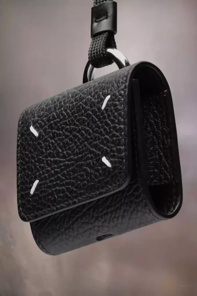 Vier steken AirPod-hoesje